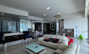 Rent Apartment St. Moritz Presidential Suite Tower Kembangan Full Furnished 300 Jt/Year Nego
