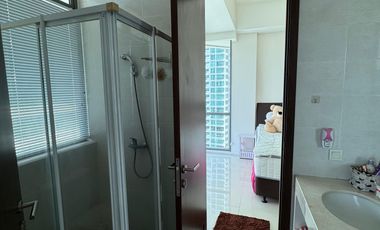 Rent Apartment St. Moritz Presidential Suite Tower Kembangan Full Furnished 300 Jt/Year Nego