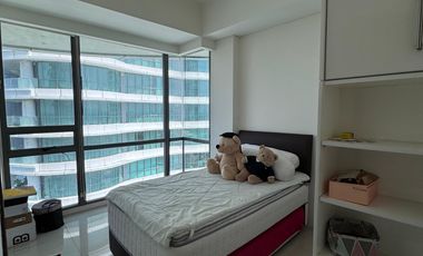 Rent Apartment St. Moritz Presidential Suite Tower Kembangan Full Furnished 300 Jt/Year Nego