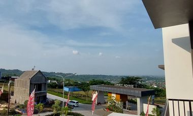 DIJUAL RUMAH BEST VIEW DEPAN TAMAN DI TEMBALANG SEMARANG