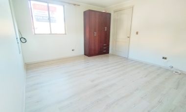 GRAN CASA ESQUINA EN CIUDAD DE LOS VALLES