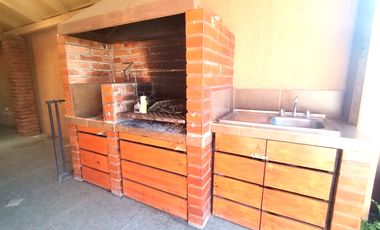 GRAN CASA ESQUINA EN CIUDAD DE LOS VALLES