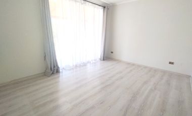 GRAN CASA ESQUINA EN CIUDAD DE LOS VALLES