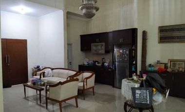 Rumah Mewah Dalam Komplek di Jatiwaringin Bekasi