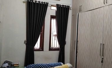 Rumah Mewah Dalam Komplek di Jatiwaringin Bekasi