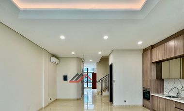 Rumah Baru Dalam Town House Area Prime