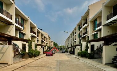 Rumah Baru Dalam Town House Area Prime