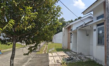 Dijual cepat kawasan ramai penduduk di citra maja city 2