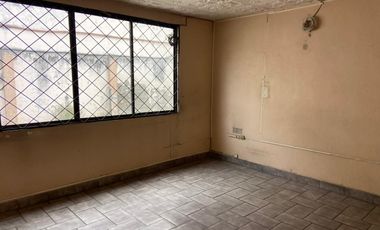 CASA RENTERA, SECTOR MERCADO 3 DE NOVIEMBRE