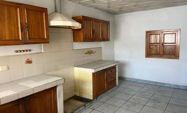 CASA RENTERA, SECTOR MERCADO 3 DE NOVIEMBRE