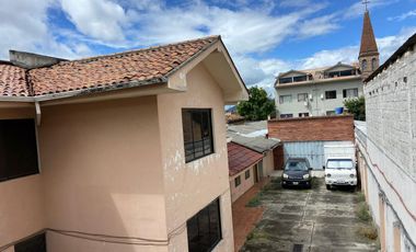 CASA RENTERA, SECTOR MERCADO 3 DE NOVIEMBRE