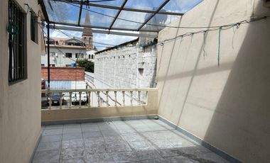 CASA RENTERA, SECTOR MERCADO 3 DE NOVIEMBRE