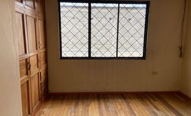 CASA RENTERA, SECTOR MERCADO 3 DE NOVIEMBRE