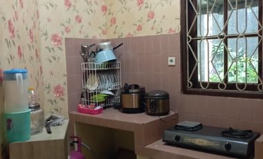 Rumah Halaman Luas Furnished di JL Kaliurang KM 6.5 Dekat UGM