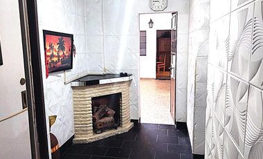 Venta Casa de 3 dormitorios y garaje para 2 autos - La Tablada, Rosario