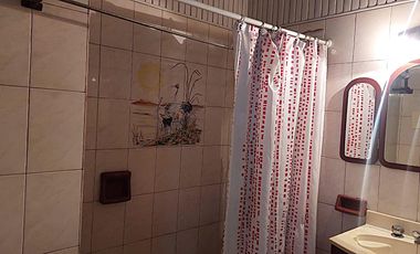 Venta Casa de 3 dormitorios y garaje para 2 autos - La Tablada, Rosario