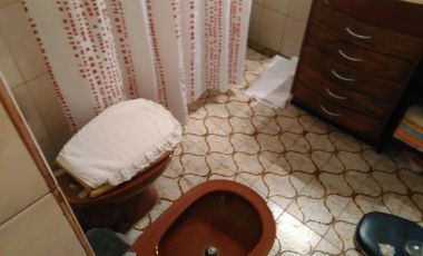 Venta Casa de 3 dormitorios y garaje para 2 autos - La Tablada, Rosario