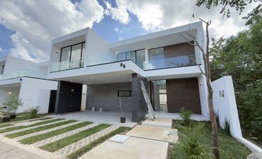 Casa en venta Privada Soluna Temozón Norte