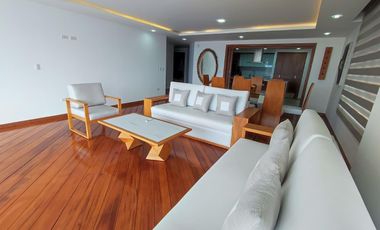 Departamento amoblado en alquiler en  Miravalle, Cumbayá, ideal diplomáticos, ejecutivos