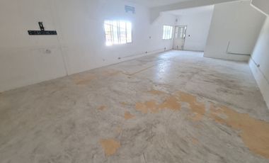 SE RENTA BODEGA CON CAMARAS FRIGORIFICAS Y OFICINAS. CARMEN, CAMPECHE.