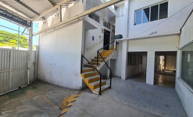SE RENTA BODEGA CON CAMARAS FRIGORIFICAS Y OFICINAS. CARMEN, CAMPECHE.
