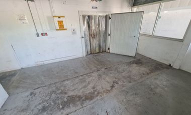 SE RENTA BODEGA CON CAMARAS FRIGORIFICAS Y OFICINAS. CARMEN, CAMPECHE.