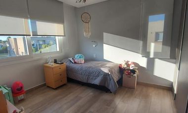 Venta de Casa  en Barrio Don Joaquin Canning