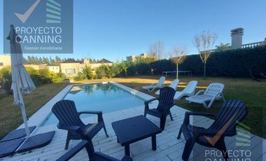 Venta de Casa  en Barrio Don Joaquin Canning