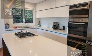 Venta de Casa  en Barrio Don Joaquin Canning