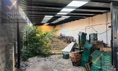 Galpón en  alquiler a metros de Boulevard Buenos Aires