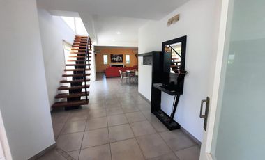 Casa en venta - 3 Dormitorios 4 Baños - Cochera - 1.500Mts2 - Haras del Sur I, La Plata