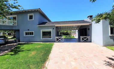 Casa en venta - 3 Dormitorios 4 Baños - Cochera - 1.500Mts2 - Haras del Sur I, La Plata