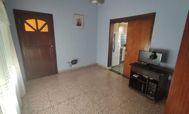 Casa en venta - 2 Dormitorios 1 Baño 1 Cochera - 358Mts2 - San Antonio De Padua