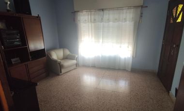 Casa en venta - 2 Dormitorios 1 Baño 1 Cochera - 358Mts2 - San Antonio De Padua