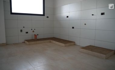 Venta Departamento 3 Ambientes al frente solarium y parrilla en San Martín