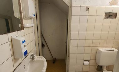 Depósito en  planta alta en lomas de zamora