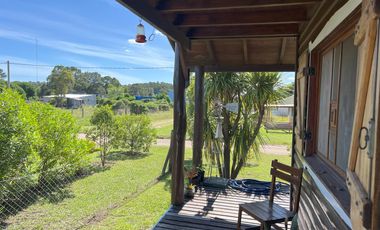 Casa Cabaña en calle 25 esquina 106