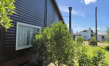 Casa Cabaña en calle 25 esquina 106