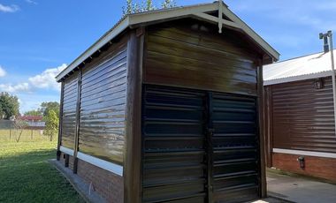 Casa Cabaña en calle 25 esquina 106