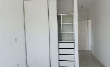 Casa en  alqui en barrio San Isidro Labrador al golf, Villanueva