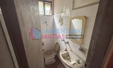 CASA SOBRE LOTE PROPIO 8,66 X 35 - AGRONOMIA