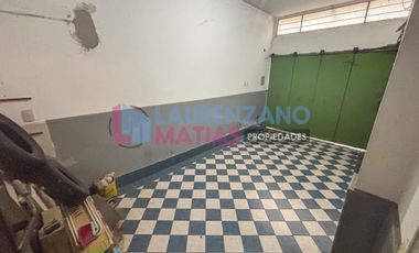 CASA SOBRE LOTE PROPIO 8,66 X 35 - AGRONOMIA