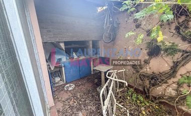 CASA SOBRE LOTE PROPIO 8,66 X 35 - AGRONOMIA