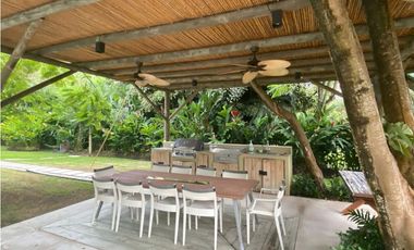 SE ARRIENDA X NOCHE CASA EN MESA DE YEGUAS