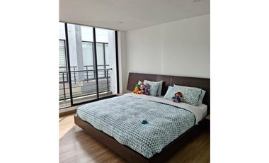 Cota Iluminada Casa Campestre con Chimenea