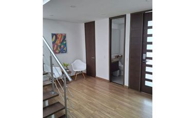 Cota Iluminada Casa Campestre con Chimenea