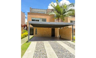 Casa para la Renta en Llano Grande