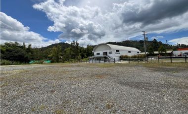 Lote para la Renta en el  Retiro sector Don Diego