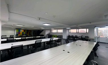 SE ARRIENDA OFICINA EN QUINTA CAMACHO 180M2