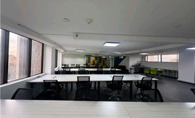 SE ARRIENDA OFICINA EN QUINTA CAMACHO 180M2